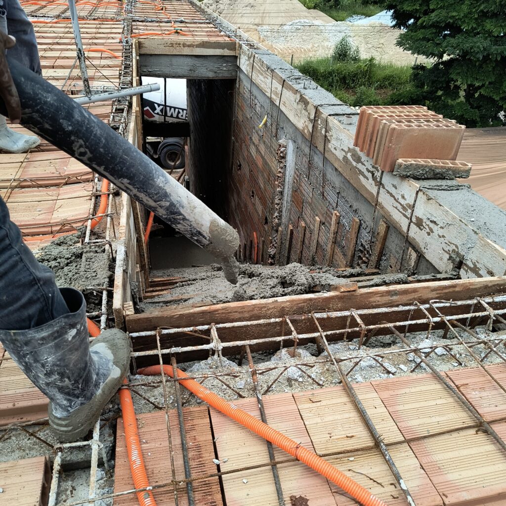 Concretagem de Laje pré fabricada de Tijolo